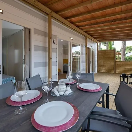 Cozy 2 Bedroom Sleeps 5 In Lido Di Spina, Italy - Perfect Family Retreat ليدو دي سبينا